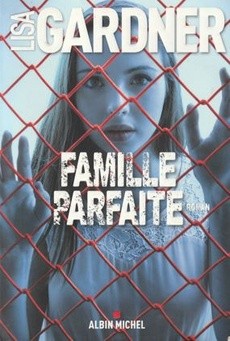 Famille parfaite - couverture livre occasion