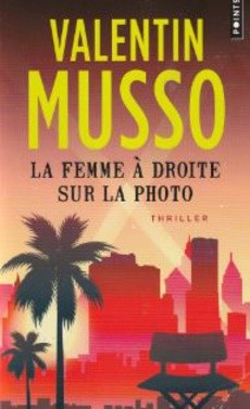 La femme à droite sur la photo - couverture livre occasion