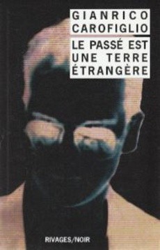 Le passé est une terre étrangère - couverture livre occasion