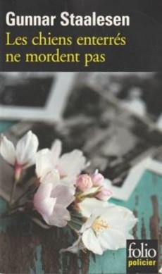 Les chiens enterrés ne mordent pas - couverture livre occasion