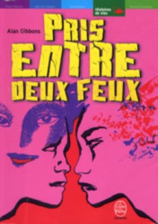 Pris entre deux feux - couverture livre occasion