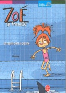 Un requin dans la piscine - couverture livre occasion